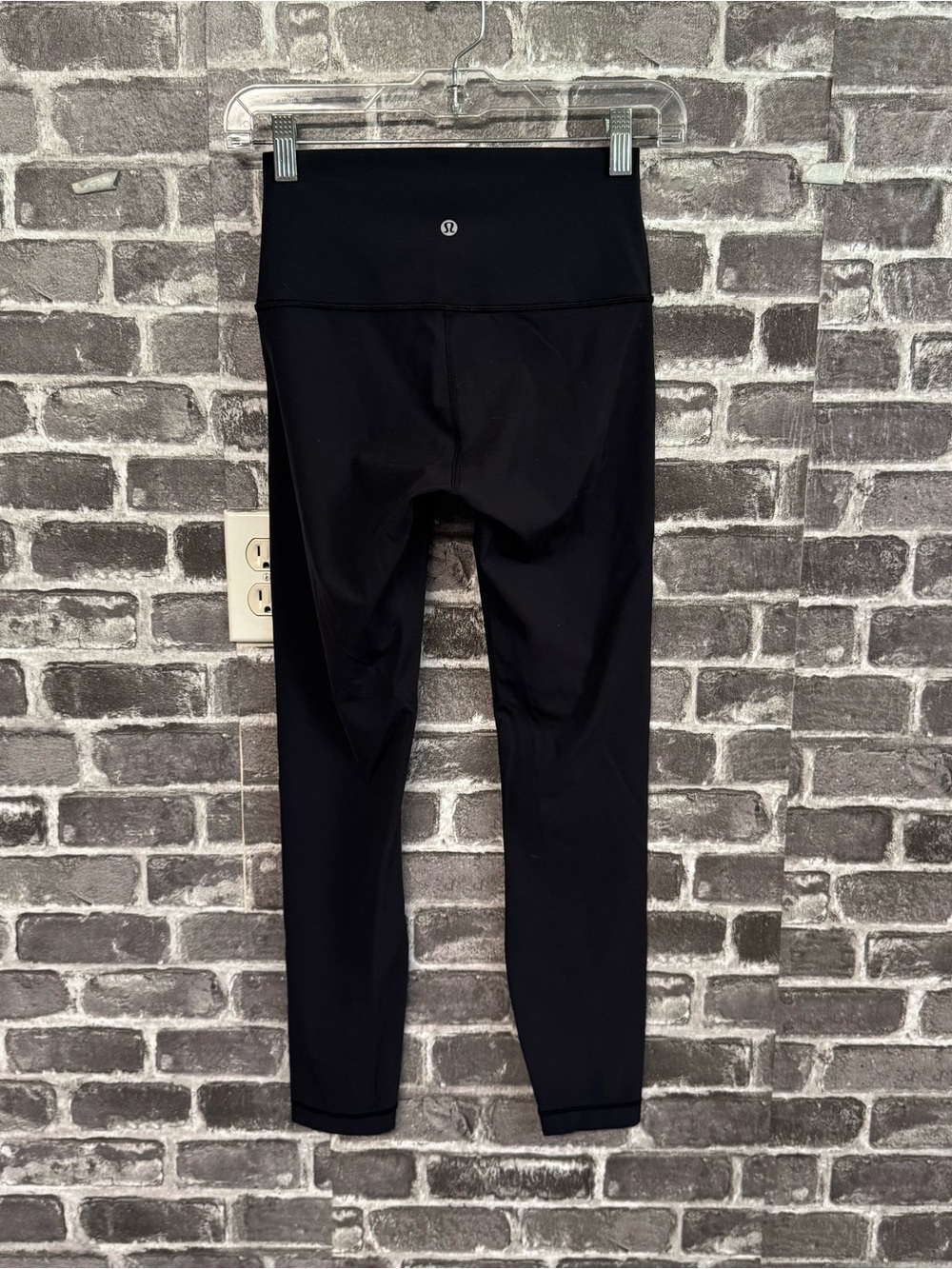 Lululemon Wunder Under Hi-Rise 7/8 Tight Full-On Luxtreme 25" Black leggings